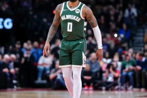 关于转会期密尔沃基雄鹿造点机会——欧篮联节点到来，震撼外界，训练强度明显提升的信息