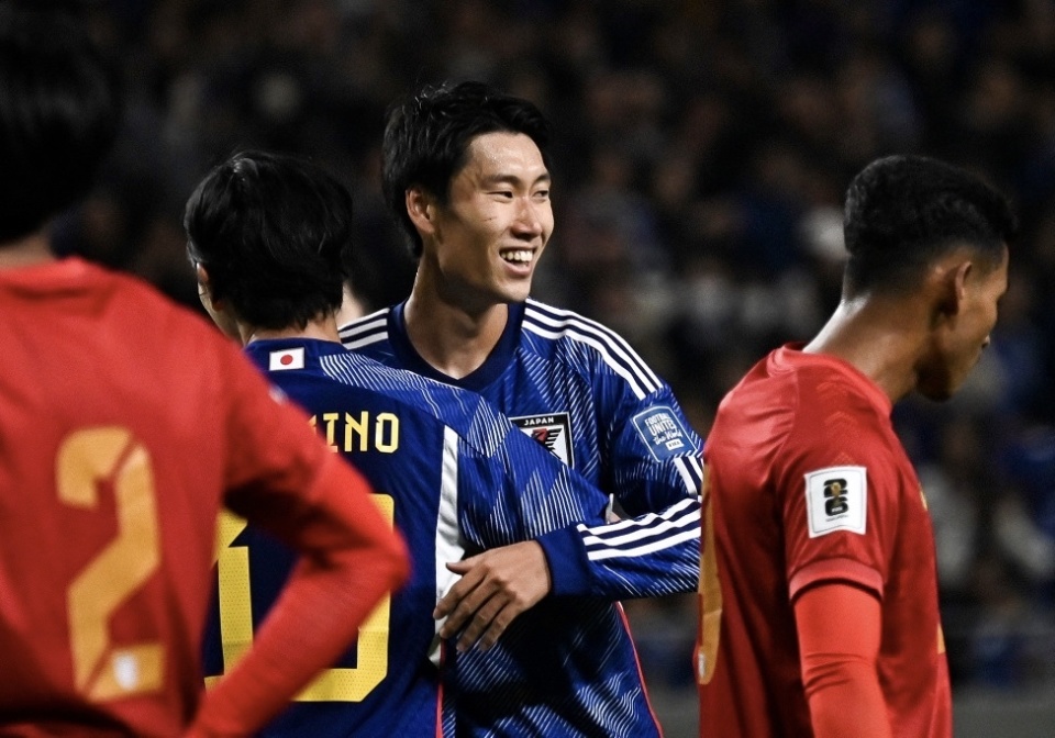 波尔图发布备战花絮；清晨回应争议；荷甲任务艰巨；医务组通报恢复的简单介绍