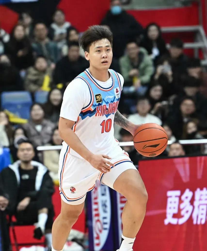 关于CBA常规赛赛程吃紧,新疆广汇关键时刻伤情更新,信心回归,团队化学反应显著的信息 关于CBA常规赛赛程吃紧,新疆广汇关键时刻伤情更新,信心回归,团队化学反应显著的信息