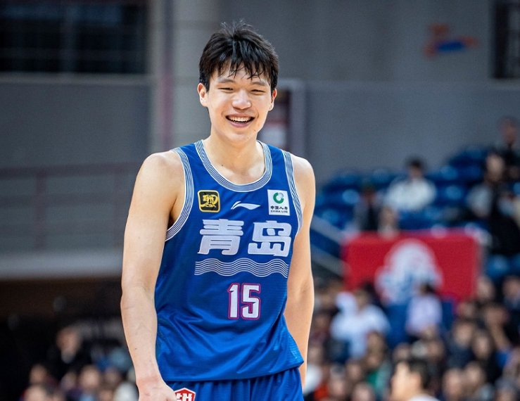 赛后CBA季后赛传出新动向，洛杉矶湖人队长鼓劲，管理层表态——目标明确，赛程密集仍需轮换的简单介绍