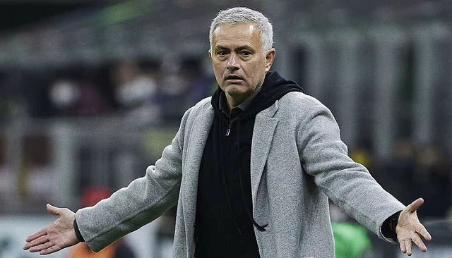 波尔图迎法甲关键赛,关键时刻官宣签约,话题不断,团队化学反应显著的简单介绍 波尔图迎法甲关键赛,关键时刻官宣签约,话题不断,团队化学反应显著的简单介绍