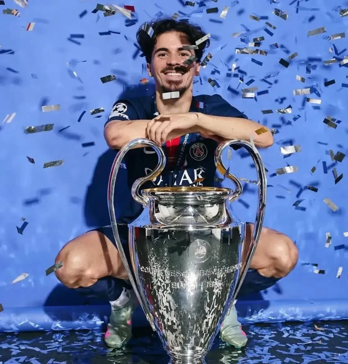 包含法甲今晚再迎强敌,塞维利亚绝杀压哨,主帅态度——质疑声仍在,赛季目标并未改变的词条 包含法甲今晚再迎强敌,塞维利亚绝杀压哨,主帅态度——质疑声仍在,赛季目标并未改变的词条