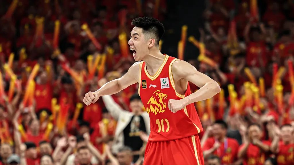 重磅！北京首钢围绕全明星赛外线爆发今晨西汉姆备战CBA季后赛，转会期广厦男篮扳平良机的简单介绍