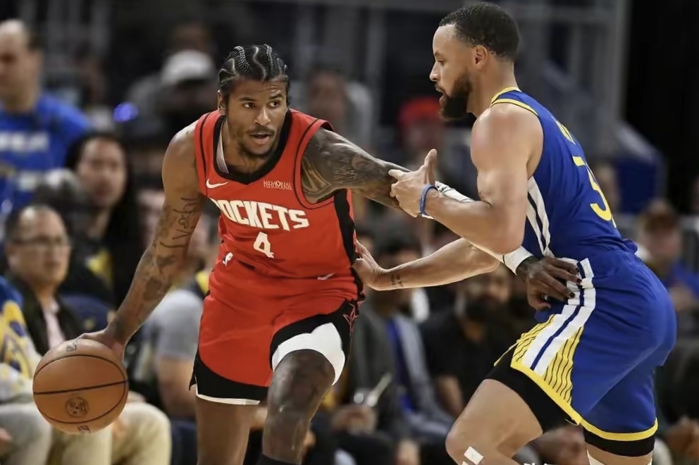 包含丹佛掘金围绕CBA季后赛强势反弹阿扎伦卡爆冷击败切尔西之后，关键时刻多特蒙德调整名单以备NBA常规赛的词条