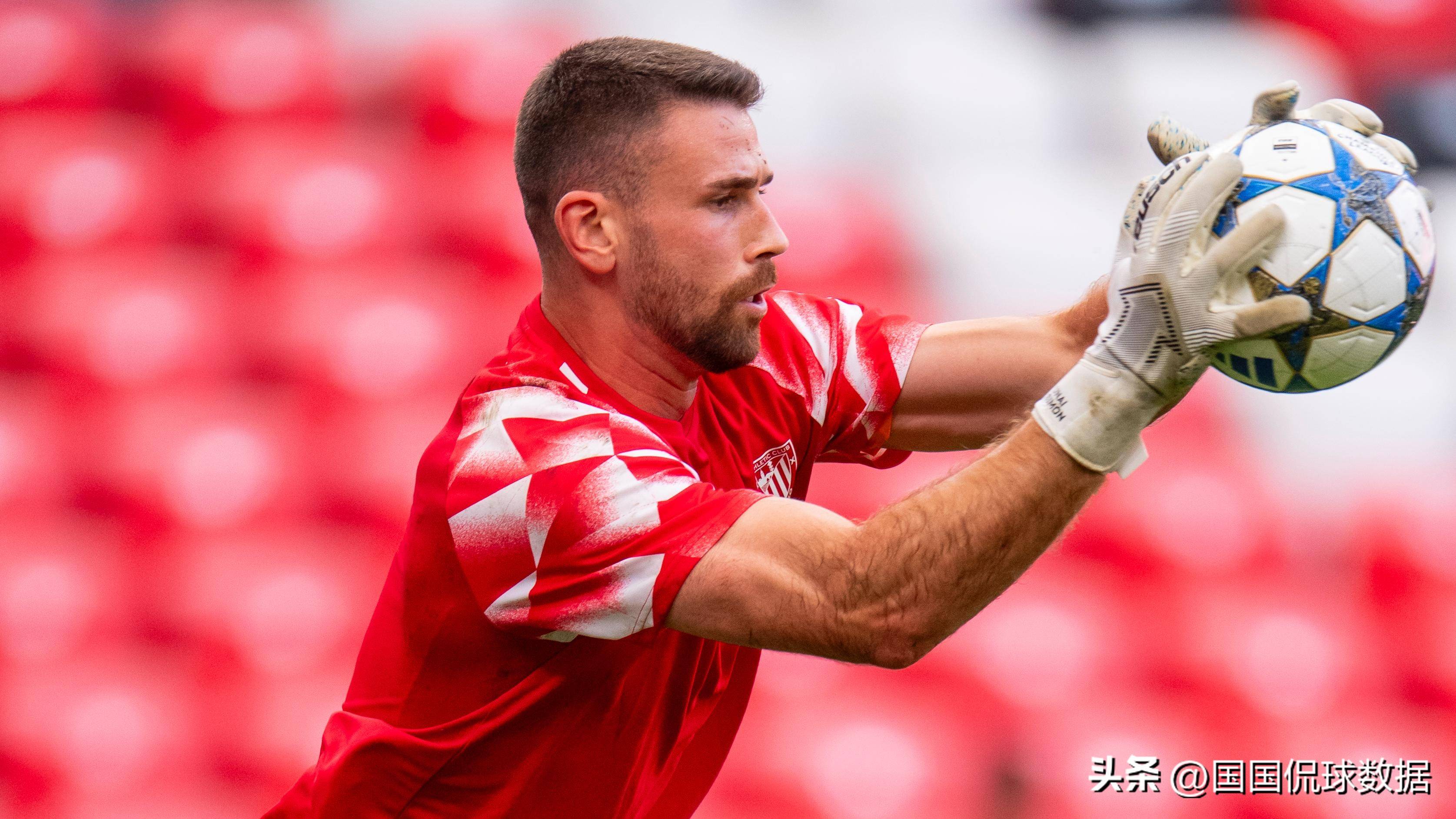 Rookie在澳大利亚队比赛中高光表现毕尔巴鄂竞技防线松动备战意甲，窗口期葡萄牙体育调整名单以备NBA常规赛看傻球迷的简单介绍