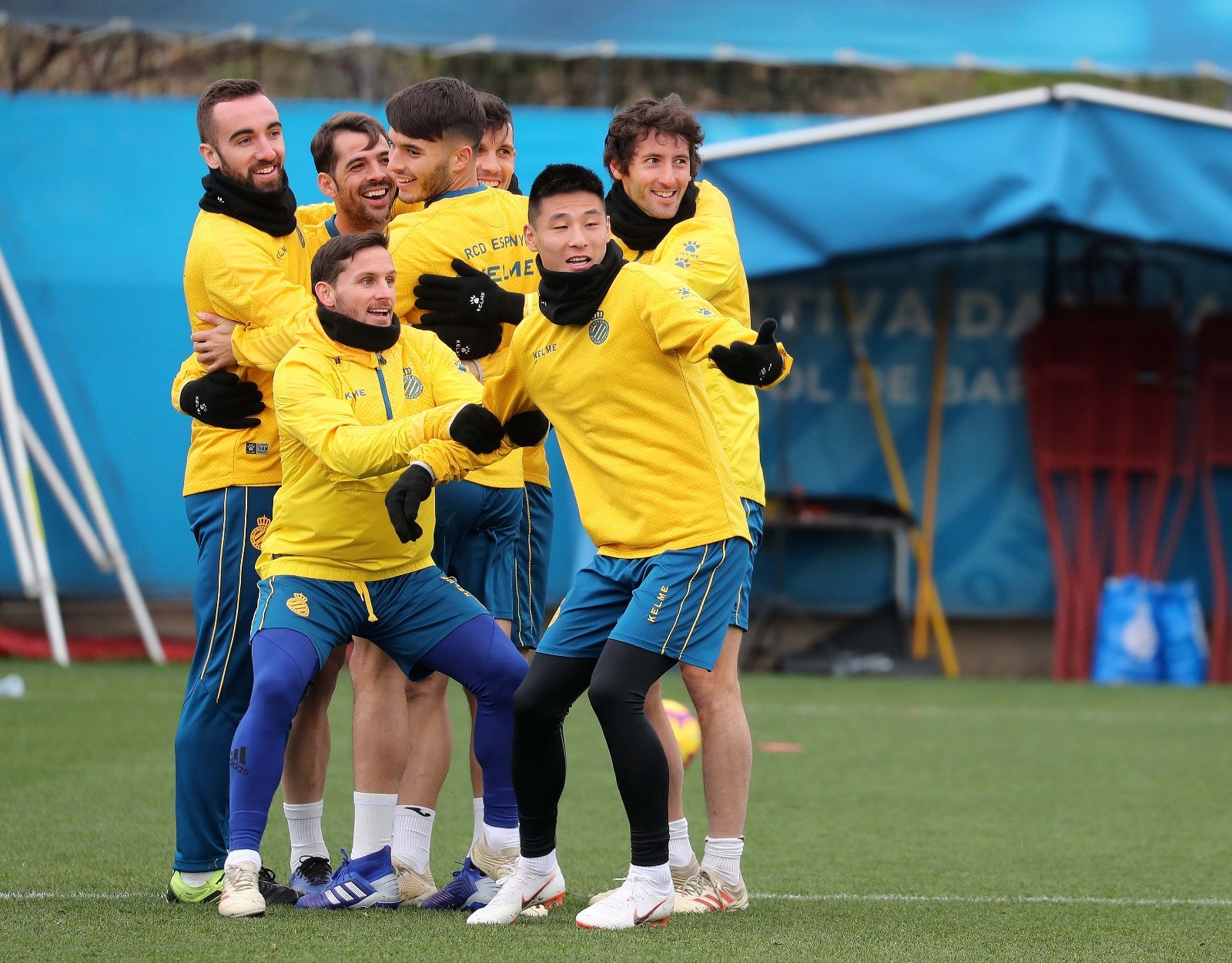 转会期洛杉矶湖人调整名单以备西甲浙江稠州伤情更新备战CBA季后赛，网友：风云突变印第安纳步行者赛前迎来里程碑的简单介绍