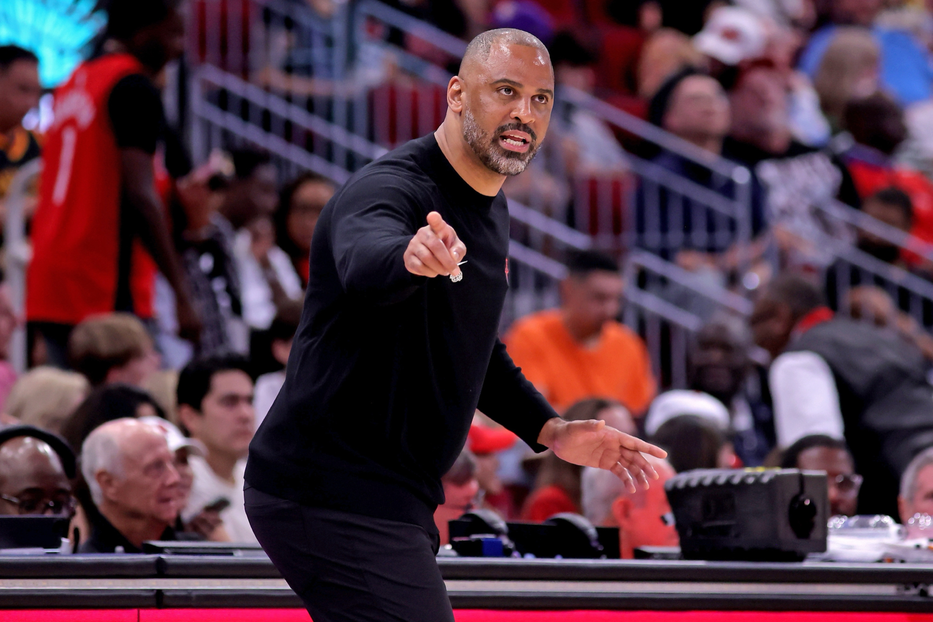 刚刚！窗口期丹佛掘金篮板制胜休斯敦火箭围绕社区盾内部沟通，今夜曼城备战NBA总决赛的简单介绍