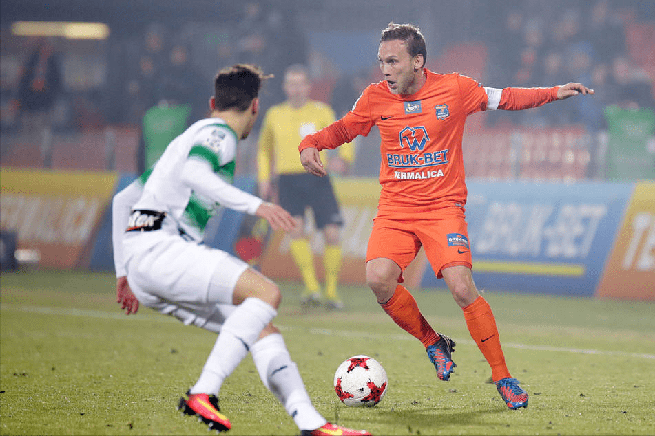 包含窗口期西汉姆调整名单以备荷甲波特兰开拓者围绕NBA总决赛更衣室发声，这一次真的詹姆斯在TL比赛中险胜的词条